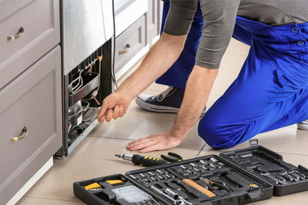 You are currently viewing How to decide whether to repair or replace an appliance